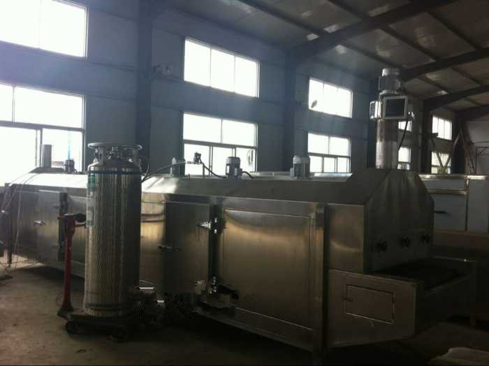 The tunnel refrigerator of lobster compressor for quick freezing of seafood